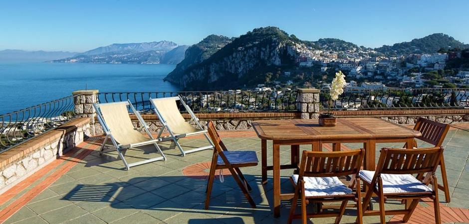 Aiano Apartment Capri Bagian luar foto